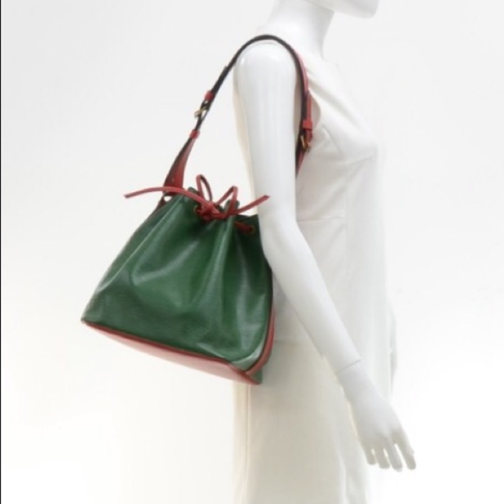 Authentic vintage Louis Vuitton Epi Noe